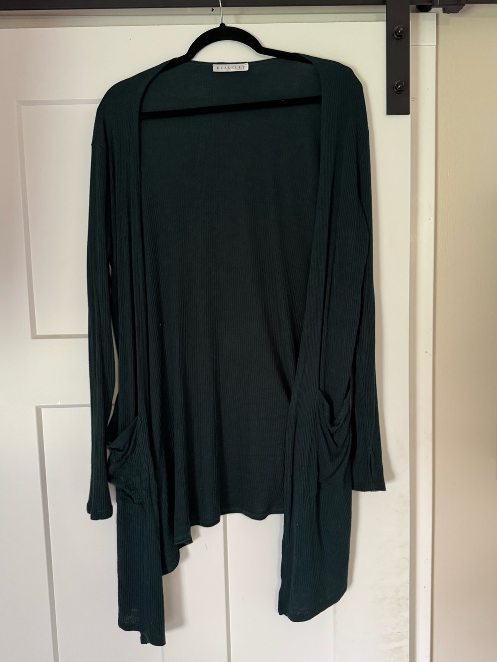 Blakely Women’s Dark Green Open-Front Ribbed Cardigan
